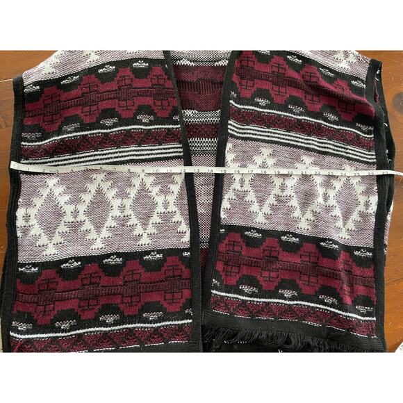 Arizona Jean Company XL Women Open Cardigan Tassle Red Black Geometric See Below - Picture 7 of 8